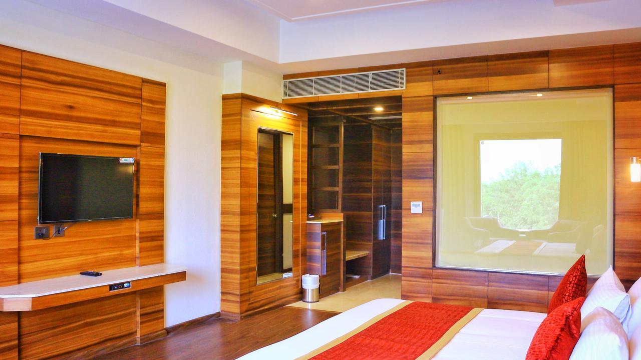 City Park Resort Bahādurgarh Εξωτερικό φωτογραφία