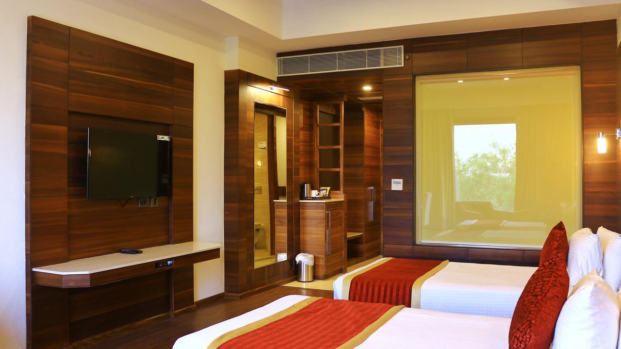 City Park Resort Bahādurgarh Εξωτερικό φωτογραφία